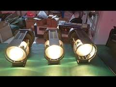 400W LED Fresnel Spotlight RGBAL 5 in 1 Auto zoom Completamente sintonizzabile da 2.700 a 12.000K