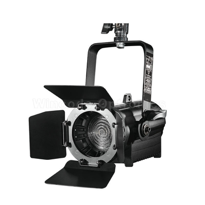 Un buon prezzo. 60W LED Fresnel Spotlight 3200K-5600K CCT con controllo DMX in linea