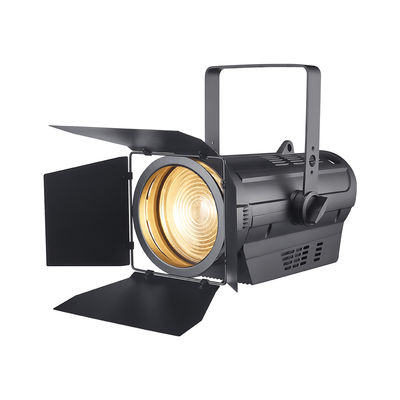 Un buon prezzo. DMX-Controlled LED Fresnel Spotlight 6 canali touchscreen e supporto RDM in linea